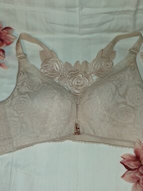 Floral Lace Bralette in Beige - Women Intimates